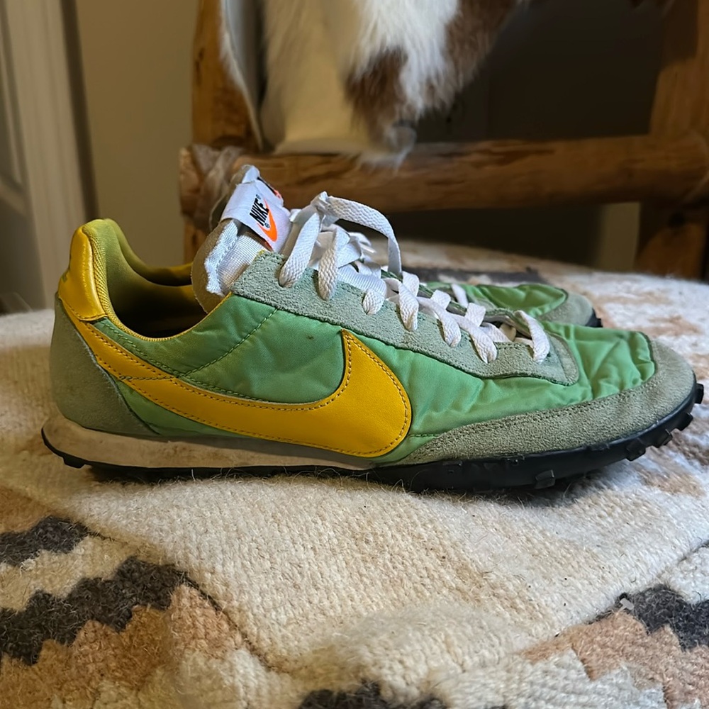 Nike Challenger Green Gold Classic Shoes